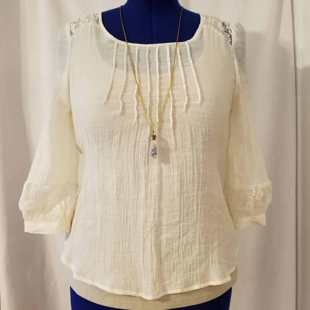 MINE cream 3/4 length sleeve shirt